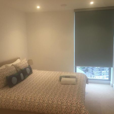 Luxurious Serviced Apartment In Croydon Exterior photo