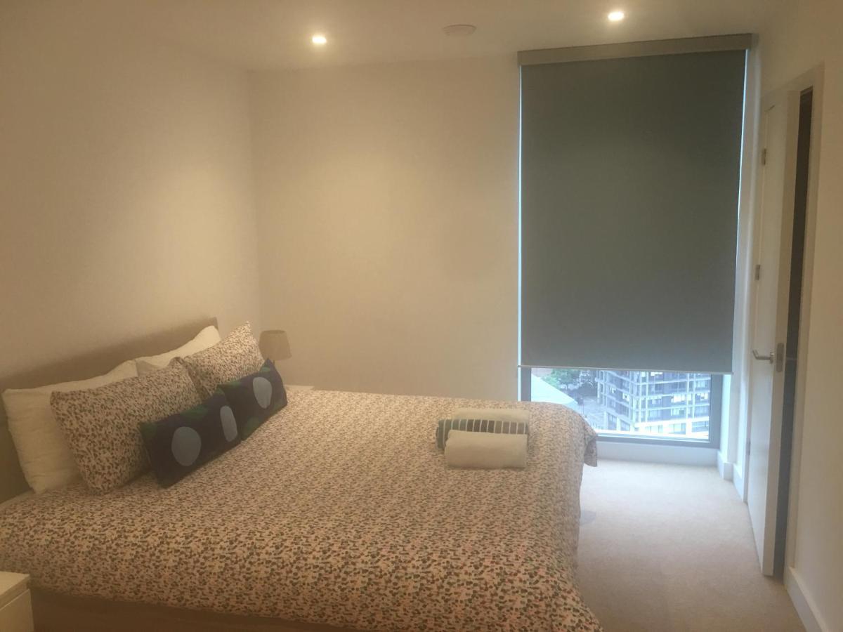 Luxurious Serviced Apartment In Croydon Exterior photo